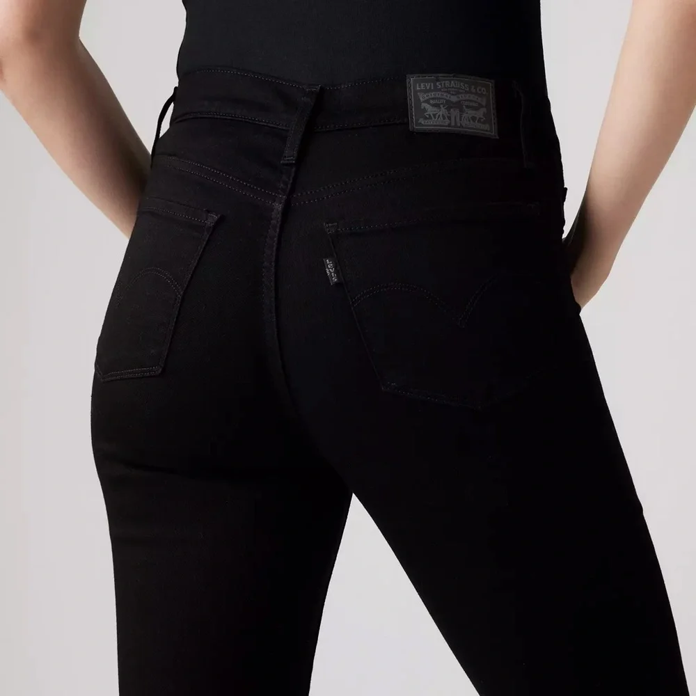 Levi’s Black Skinny Jeans - Picture 2 of 5